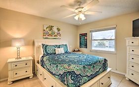 Sea La Vie Sunny Indian Rocks Beach Condo!